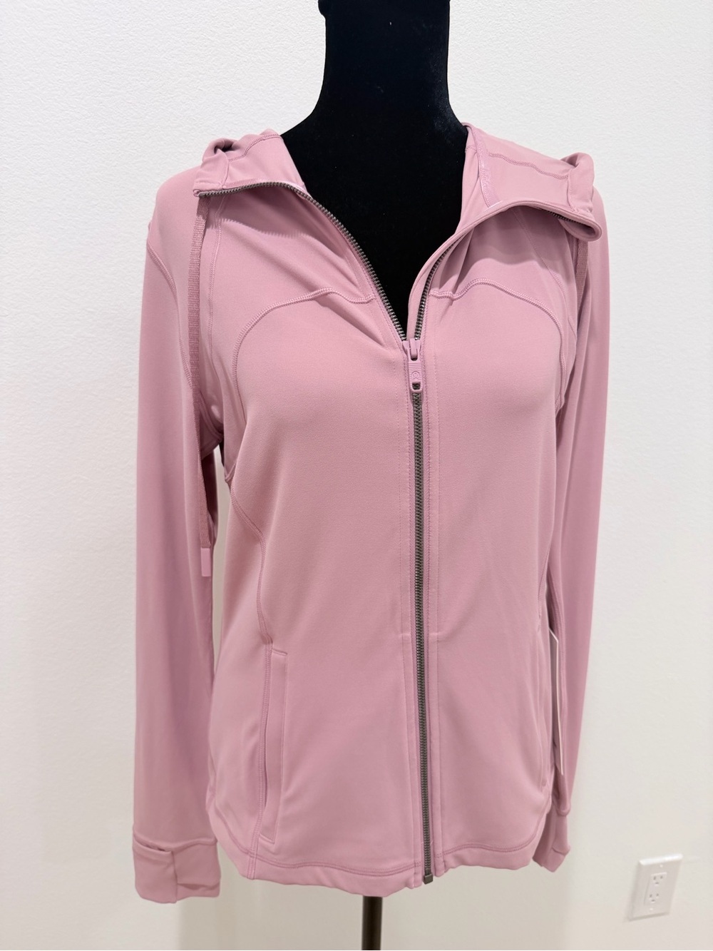 Lululemon Hooded Define Jacket - Picture 17 of 17
